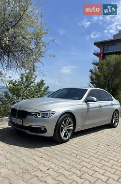 Седан BMW 3 Series 2016 в 