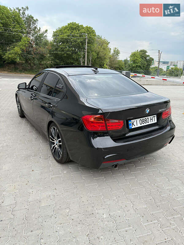 Седан BMW 3 Series 2015 в Киеве