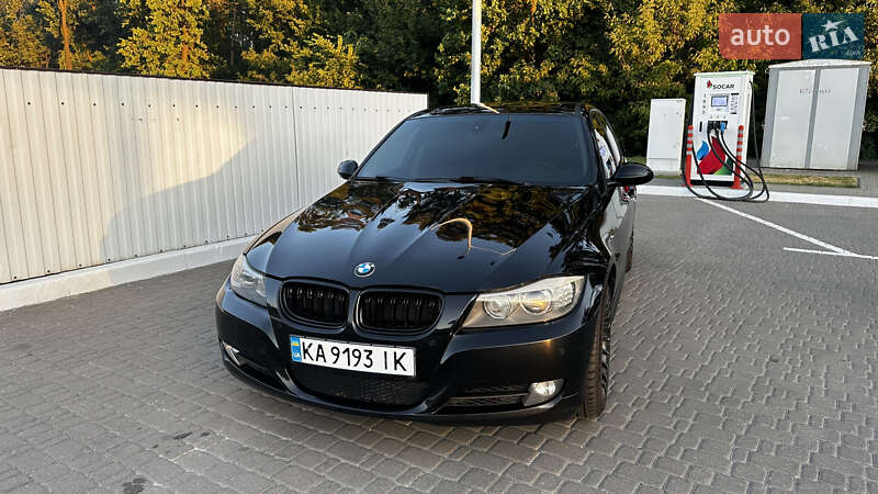 BMW 3 Series 2011