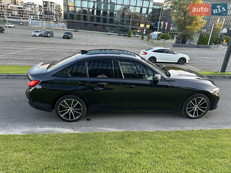 Седан BMW 3 Series 2019 в Киеве