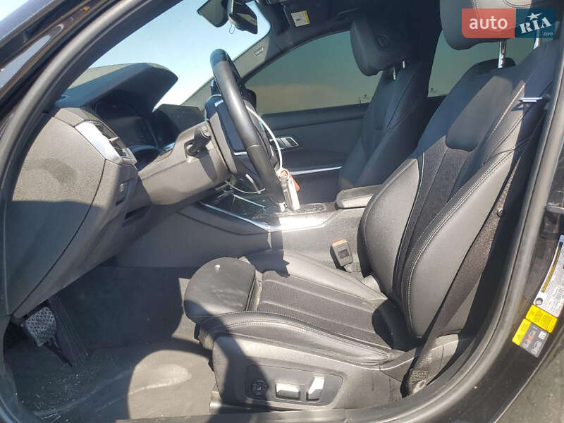 Седан BMW 3 Series 2022 в Киеве