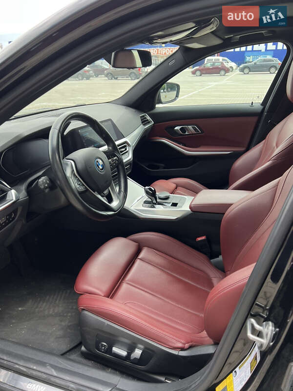 Седан BMW 3 Series 2021 в Тернополе