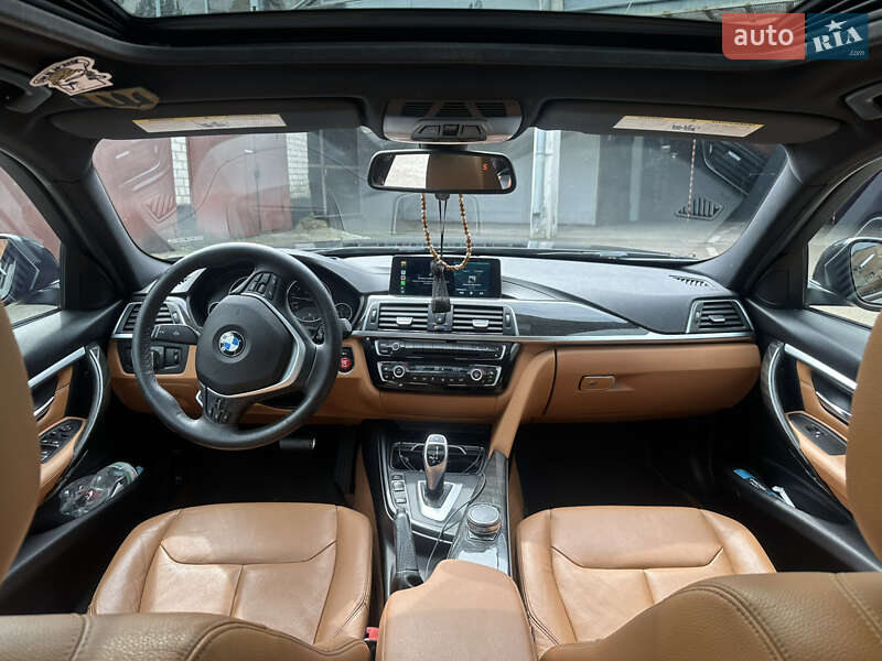 Седан BMW 3 Series 2018 в Києві