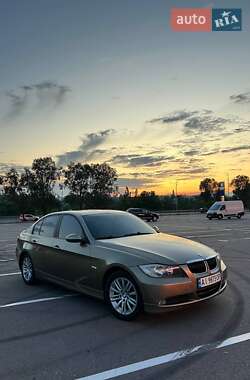 Седан BMW 3 Series 2006 в Києві