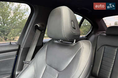 Седан BMW 3 Series 2019 в 