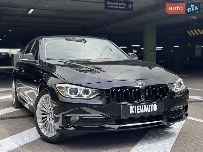 Седан BMW 3 Series 2013 в Киеве