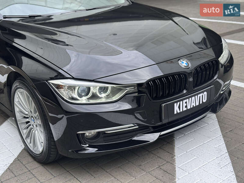 Седан BMW 3 Series 2013 в Киеве