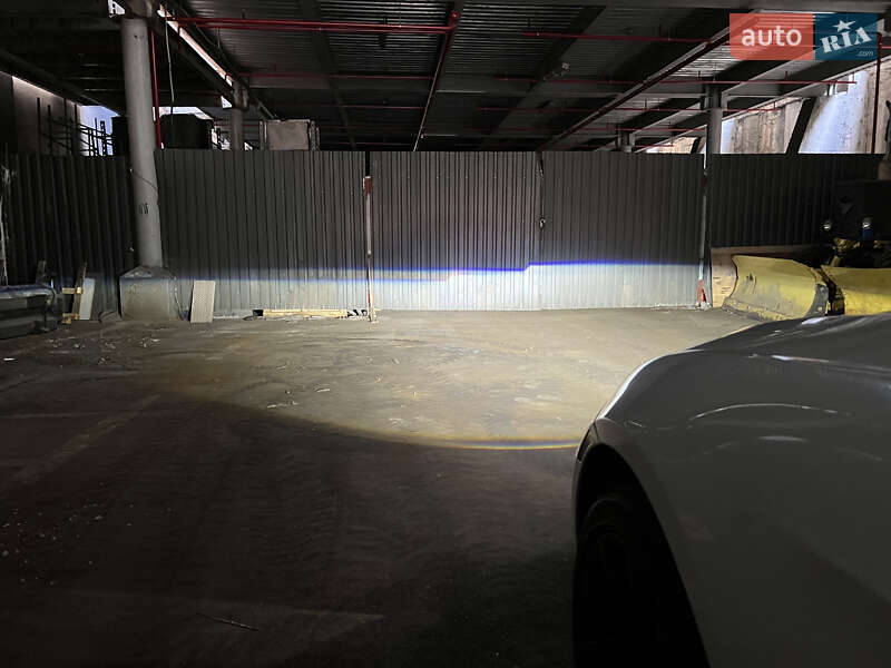 Седан BMW 3 Series 2011 в Киеве