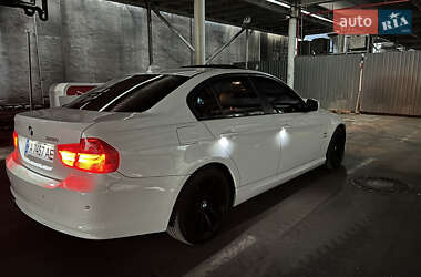Седан BMW 3 Series 2011 в 