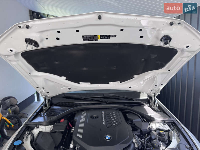 Седан BMW 3 Series 2020 в Киеве