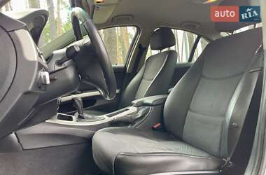Седан BMW 3 Series 2011 в 