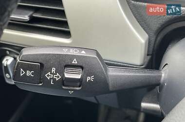 Седан BMW 3 Series 2011 в 