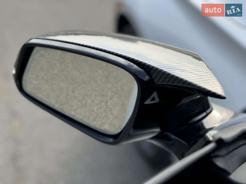 Седан BMW 3 Series 2017 в Києві