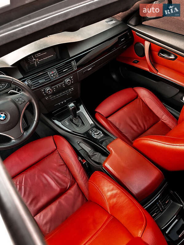 Купе BMW 3 Series 2010 в Киеве фото 18 Купе BMW 3 Series 2010 в Киеве