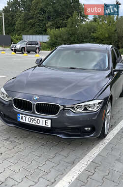 Седан BMW 3 Series 2017 в Коломые