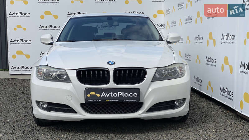 Седан BMW 3 Series 2009 в Луцке