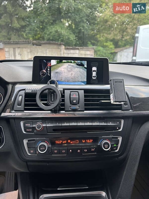 Седан BMW 3 Series 2015 в Буске