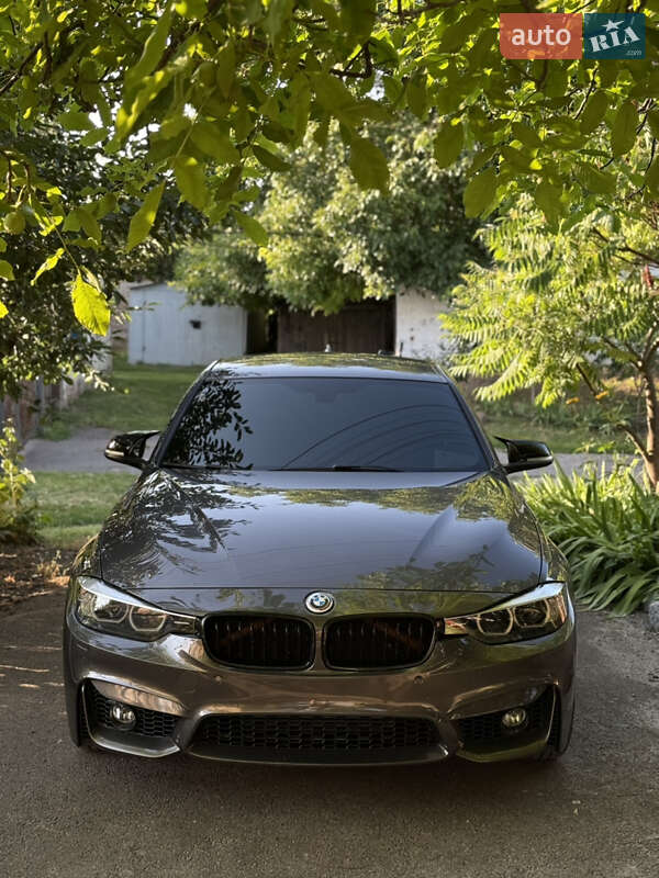 Универсал BMW 3 Series 2015 в Киеве