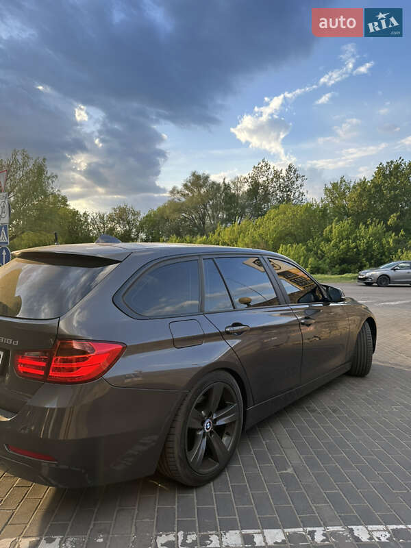 Универсал BMW 3 Series 2015 в Киеве