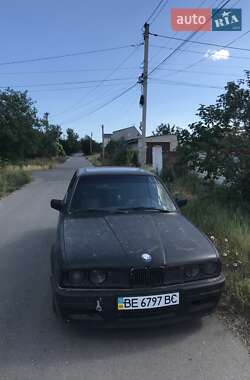 Седан BMW 3 Series 1988 в Одесі