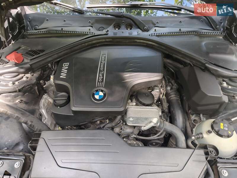 Седан BMW 3 Series 2015 в Луцьку