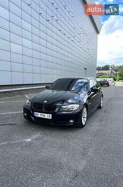 Седан BMW 3 Series 2010 в Броварах