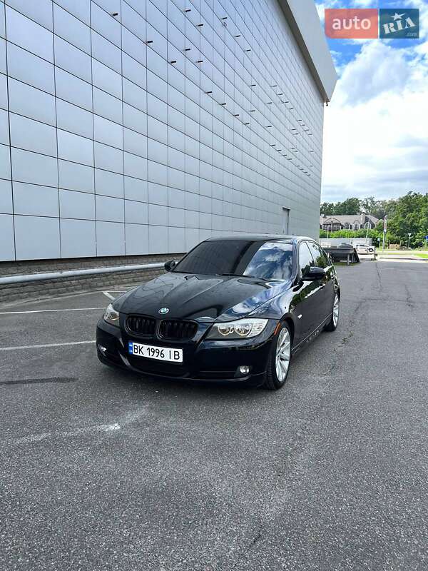BMW 3 Series 2010