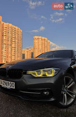 Седан BMW 3 Series 2016 в Киеве