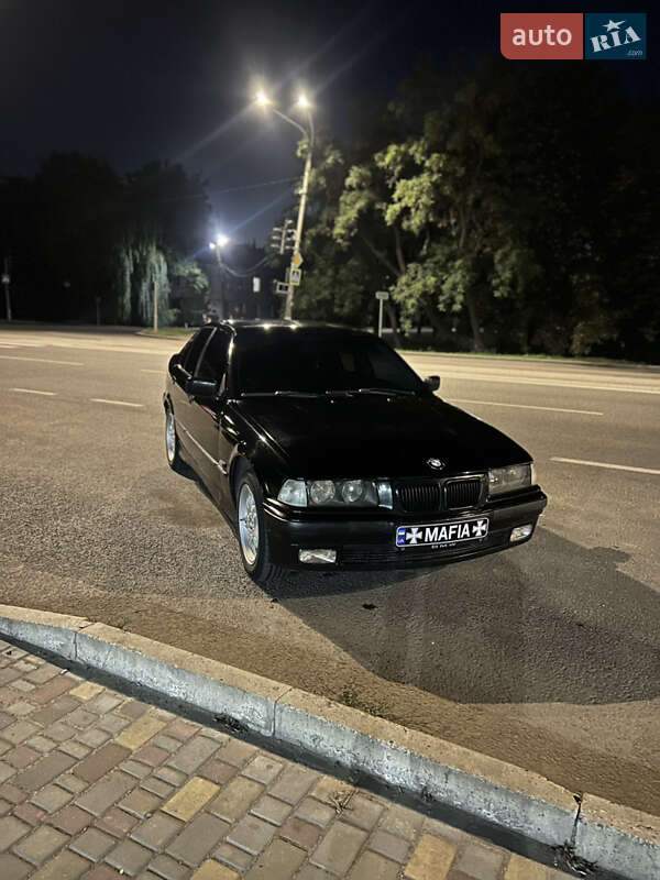 Седан BMW 3 Series 1995 в Павлограде фото 3 Седан BMW 3 Series 1995 в Павлограде