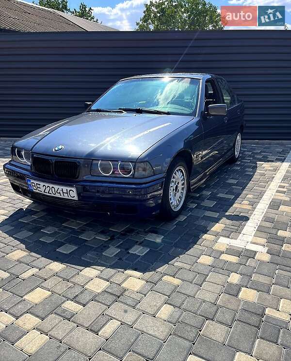 BMW 3 Series 1995