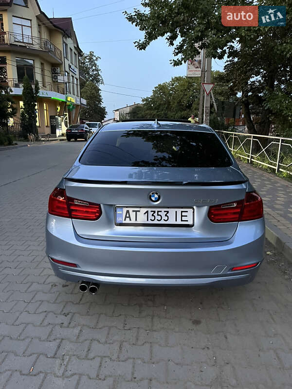 Седан BMW 3 Series 2012 в Косове
