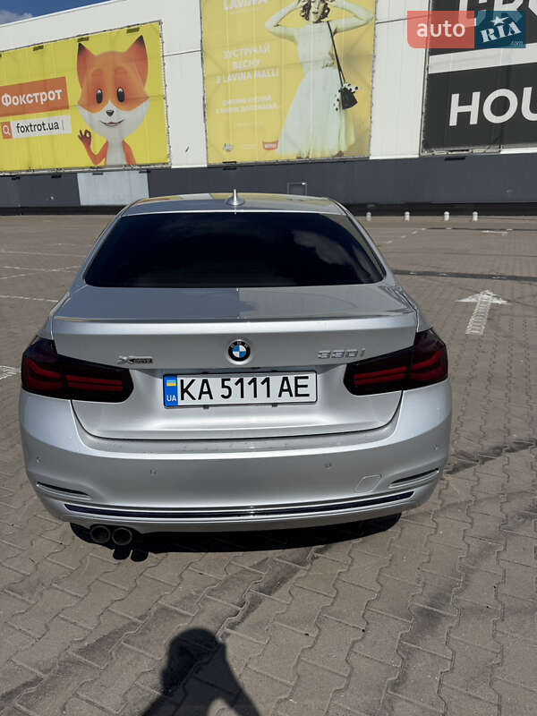 Седан BMW 3 Series 2017 в Киеве