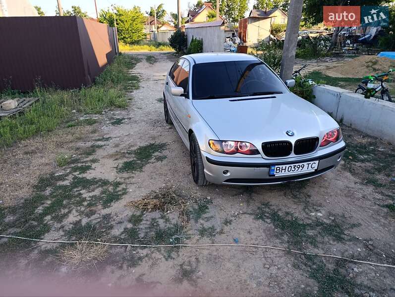 BMW 3 Series 2004