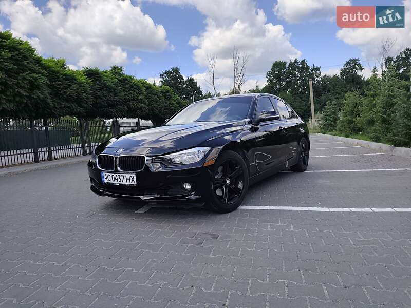 Седан BMW 3 Series 2015 в Луцьку