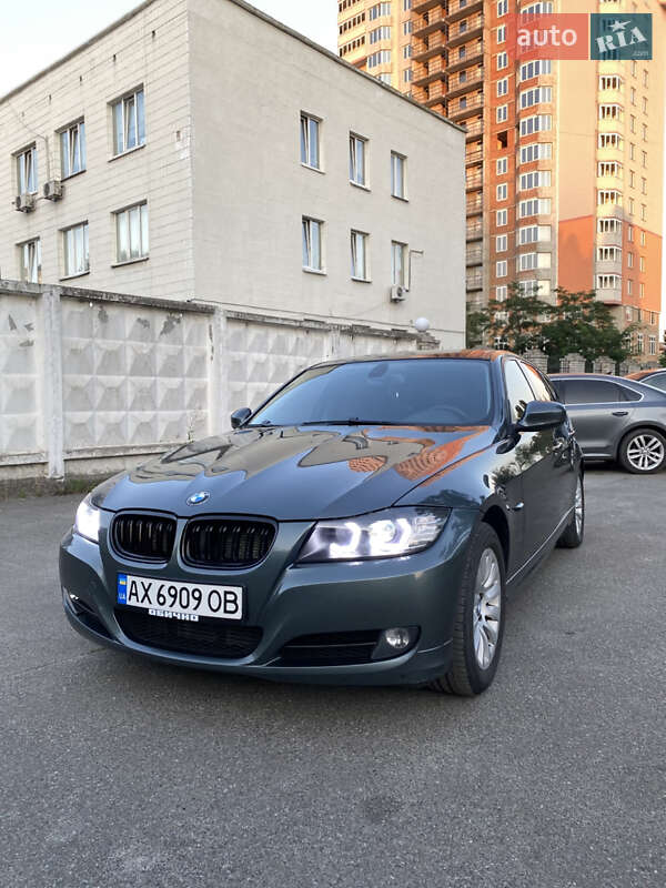 BMW 3 Series 2009