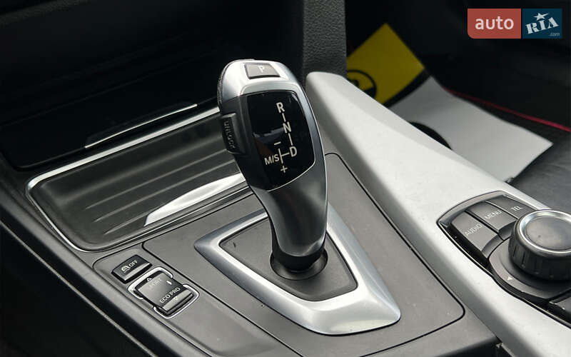 Седан BMW 3 Series 2013 в Львове