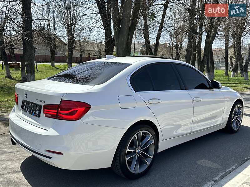 Седан BMW 3 Series 2018 в Тульчині