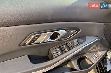 Седан BMW 3 Series 2019 в  фото 12 Седан BMW 3 Series 2019 в