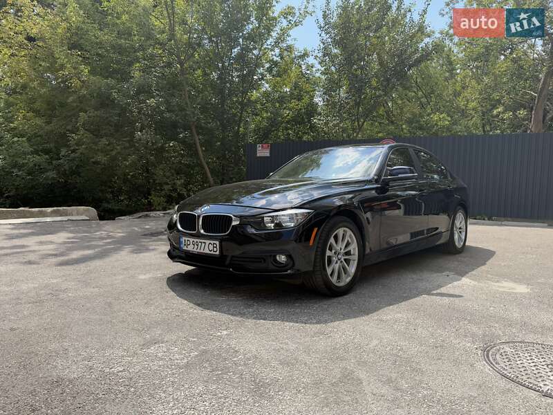 Седан BMW 3 Series 2016 в Киеве