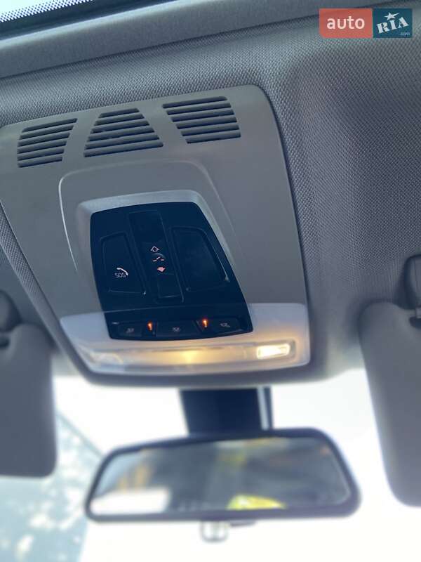 Седан BMW 3 Series 2016 в Луцке