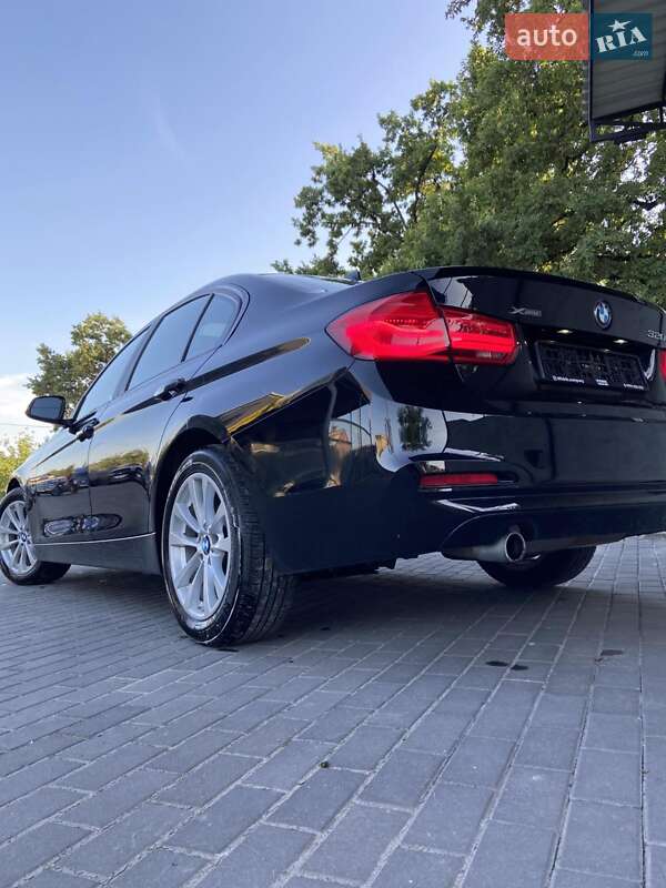 Седан BMW 3 Series 2016 в Луцке