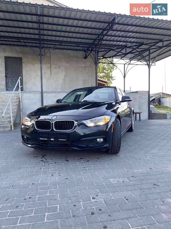 Седан BMW 3 Series 2016 в Луцке
