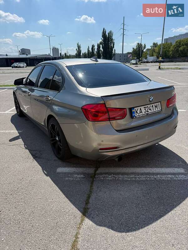 Седан BMW 3 Series 2016 в Києві