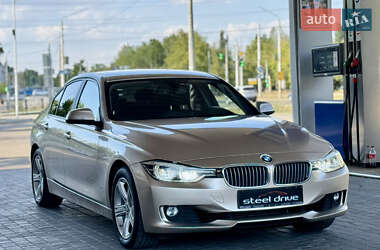 Седан BMW 3 Series 2014 в Николаеве