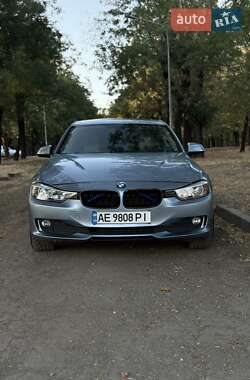 Седан BMW 3 Series 2014 в Кривом Роге