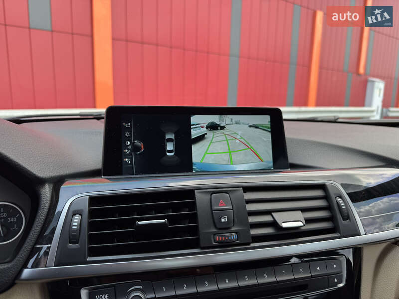 Седан BMW 3 Series 2017 в Киеве