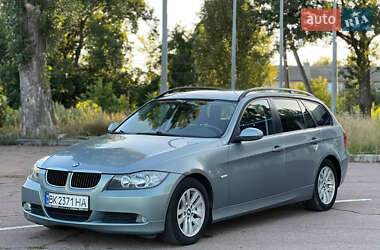 Универсал BMW 3 Series 2008 в Коростене