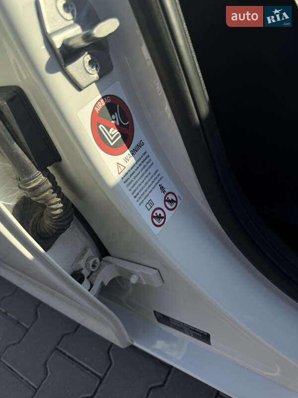 Седан BMW 3 Series 2013 в Виннице