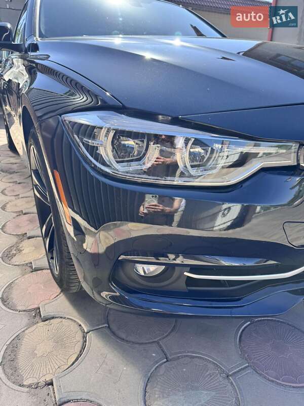 Седан BMW 3 Series 2017 в Баштанці