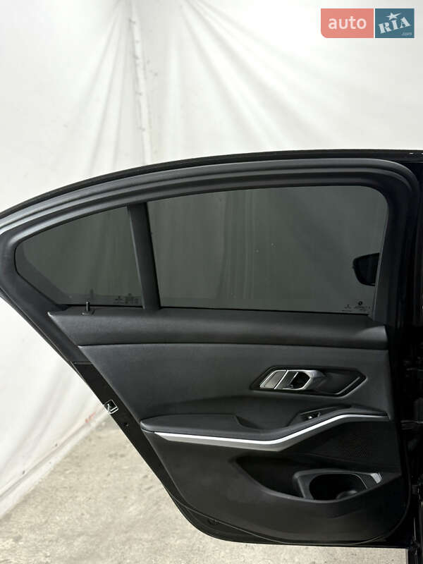 Седан BMW 3 Series 2019 в Одесі